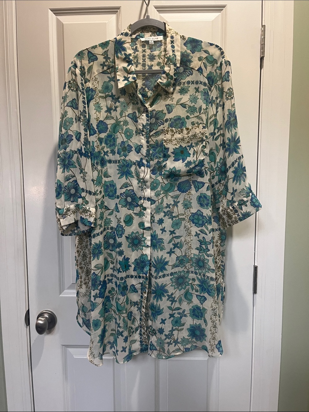 Rose & Olive Teal Floral Button-Front Tunic
